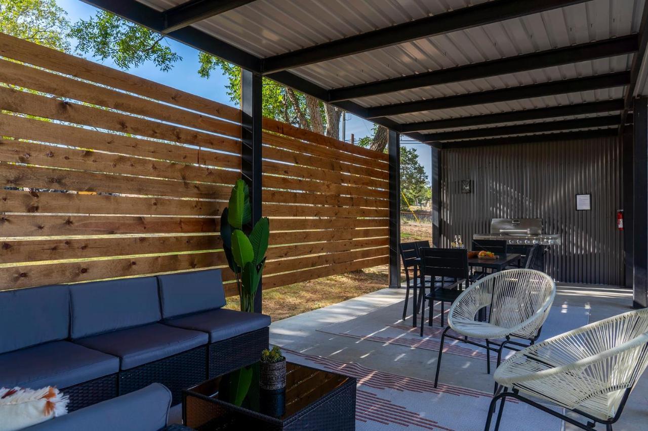 Villa Container Haus Pet Friendly With Cowboy Pool Fredericksburg Exterior foto
