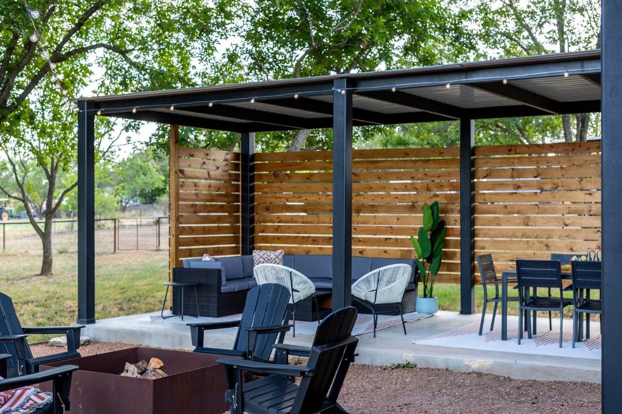 Villa Container Haus Pet Friendly With Cowboy Pool Fredericksburg Exterior foto